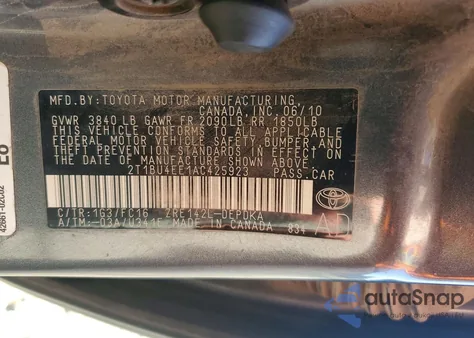 2010 Toyota Corolla Base z USA, uszkodzony, nr VIN 2T1BU4EE1AC425923